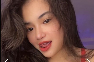 Dipa Nakuntento Sa Fingger At Nag Solo Pa