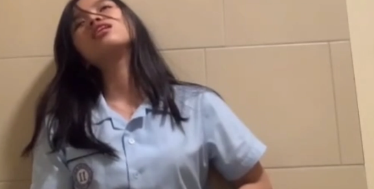 Muling Nag Tagpo Ang Mag Kasintahan Sa CR